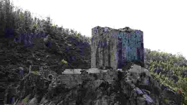 Castelo de Naraío e río Castro